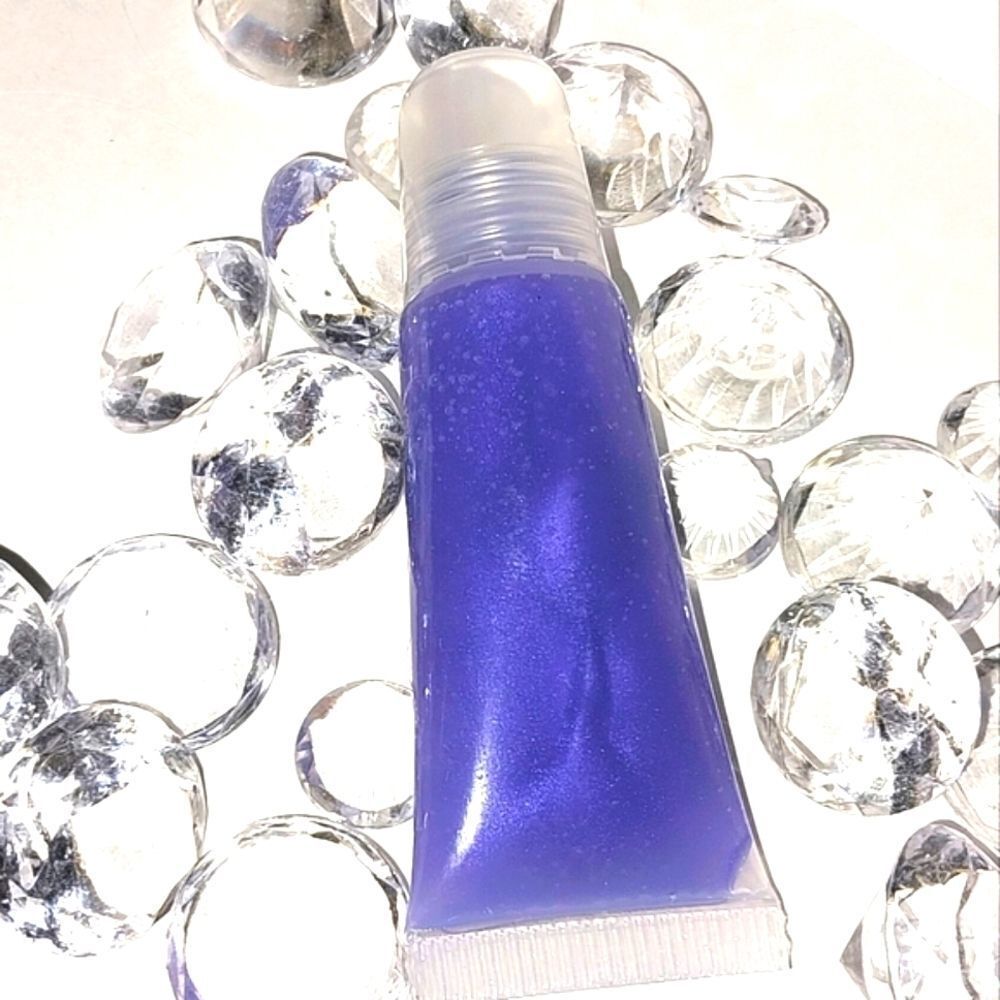 Hand crafted Boujee lip gloss - Picture 4 of 5